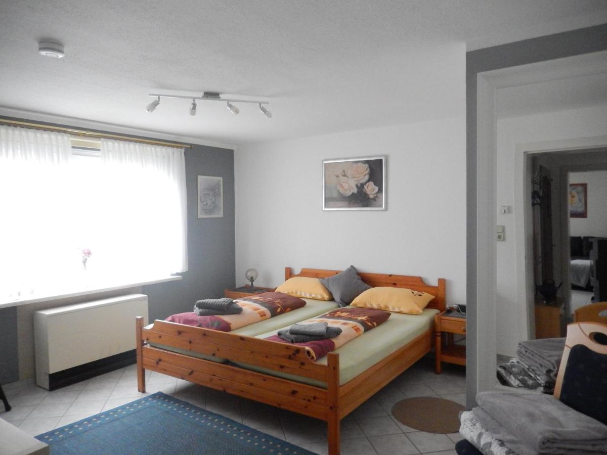 Ferienwohnung Ebeling Under Rainbow Dassel Екстериор снимка